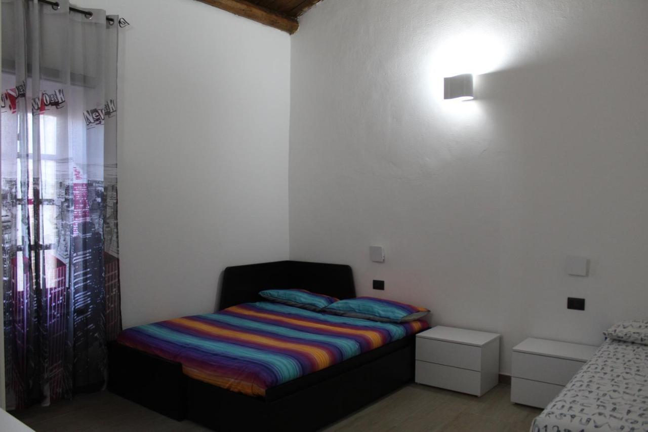"Sutt'E Su Sole" - Vacanza Nel Cuore Della Sardegna Siamanna Exterior photo